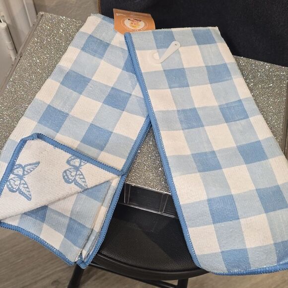 Dolly Parton Checkered Butterfly Kitchen Towel Set - Picture 7 of 7